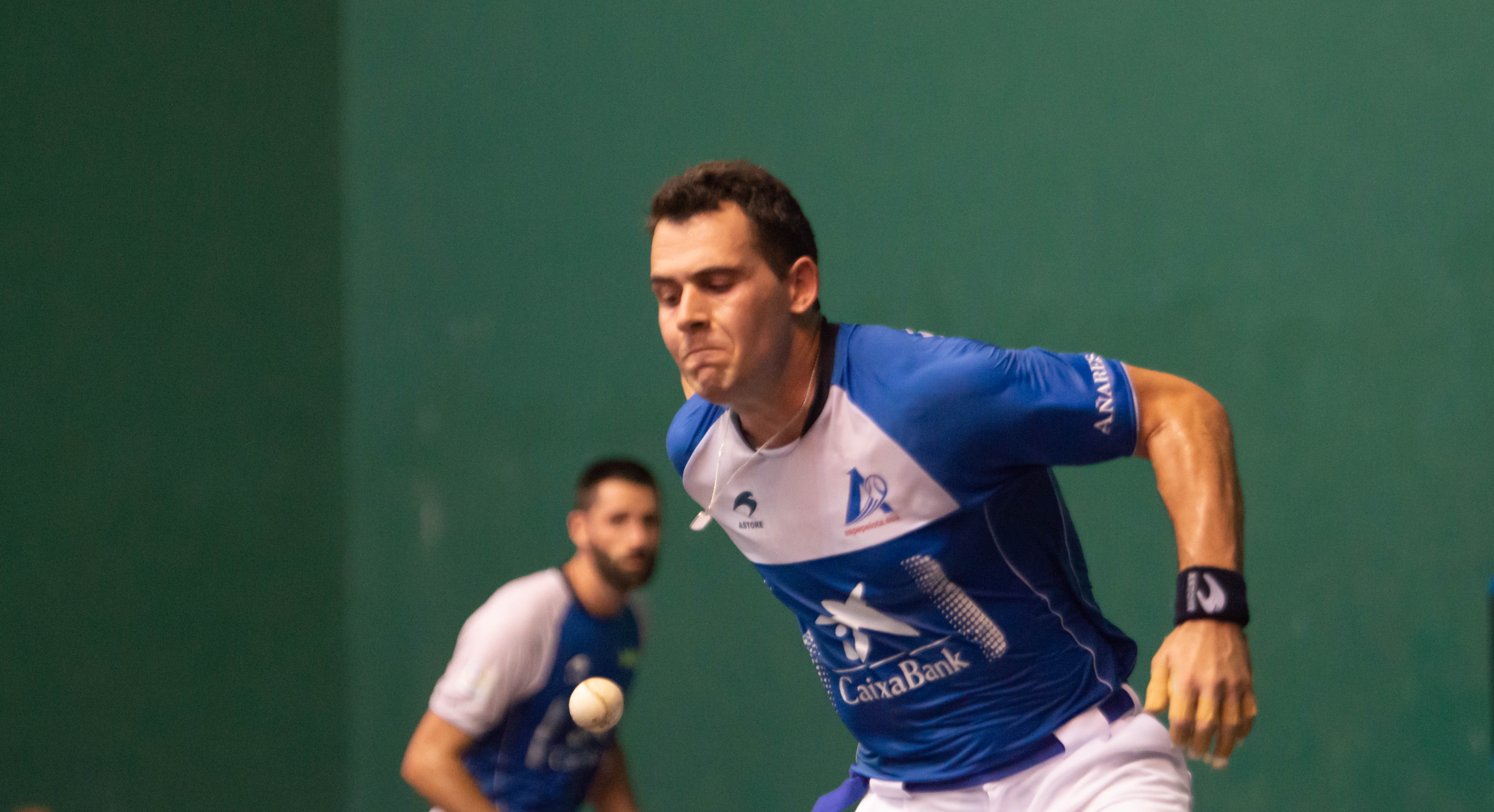 Jaka y Albisu saque