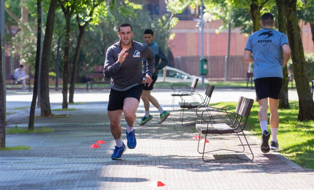 Pedro Ruiz, en un entrenamiento junto a Salaverri