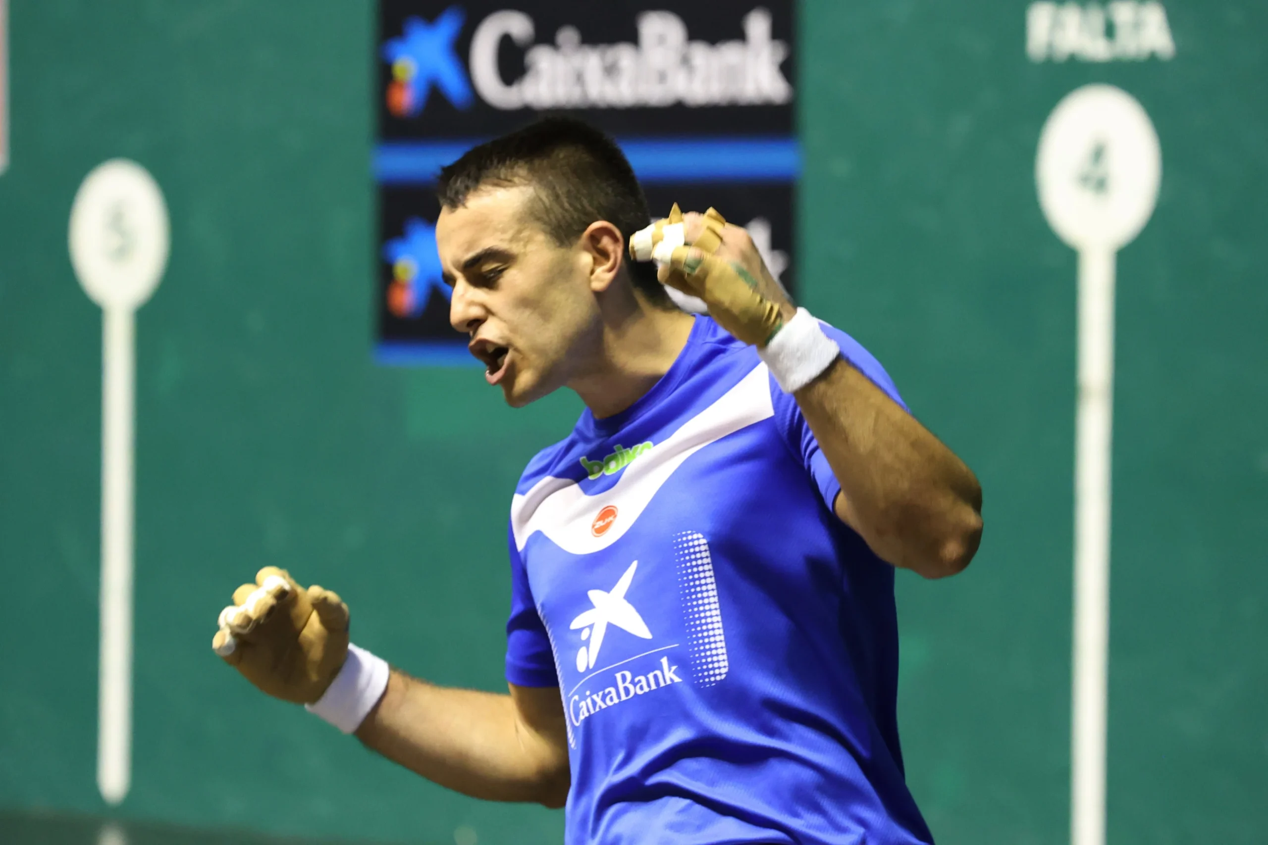 Larrazabal se lamenta de uno de los numerosos tantos fallados